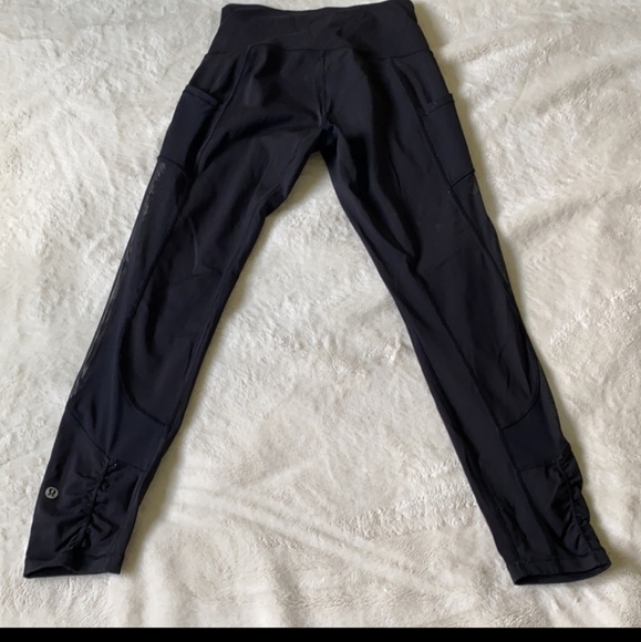 Looking for these lulu lemon mesh siding pants - Picture 2 of 4